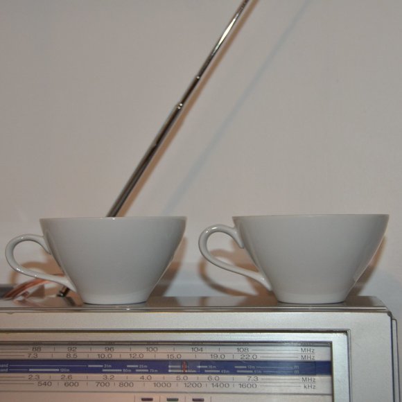 New set of 2 vintage Japanese tea cups solid white teacup from Japan bon… - Picture 8 of 15